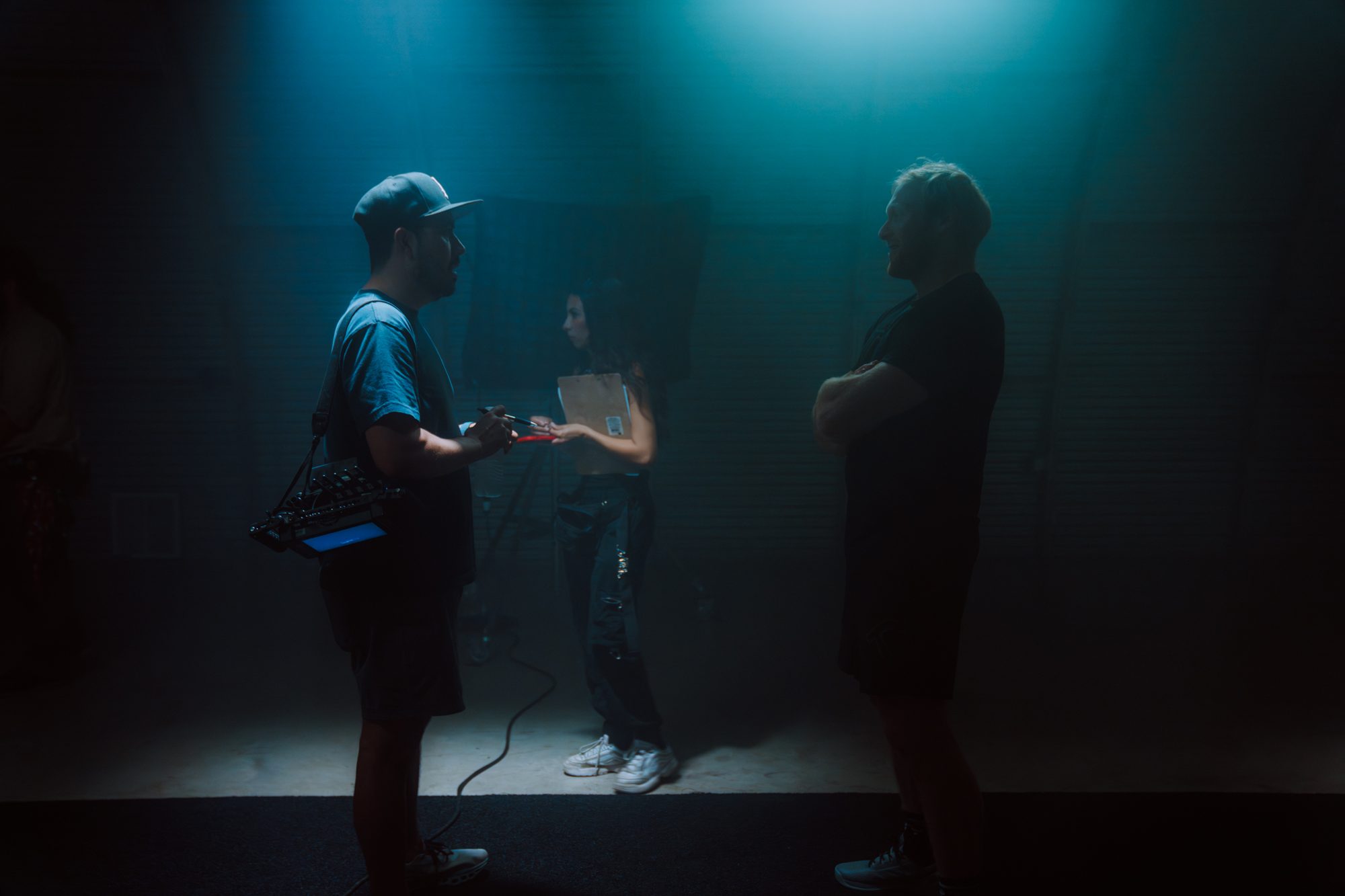 Blocking a scene in haze on a dark stage